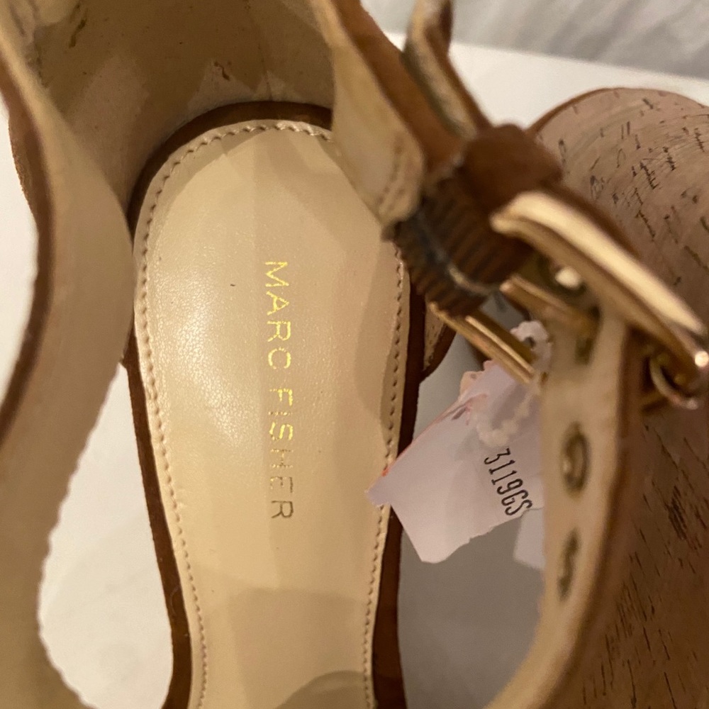 Marc Fisher brown suede platform sandals - Picture 7 of 7